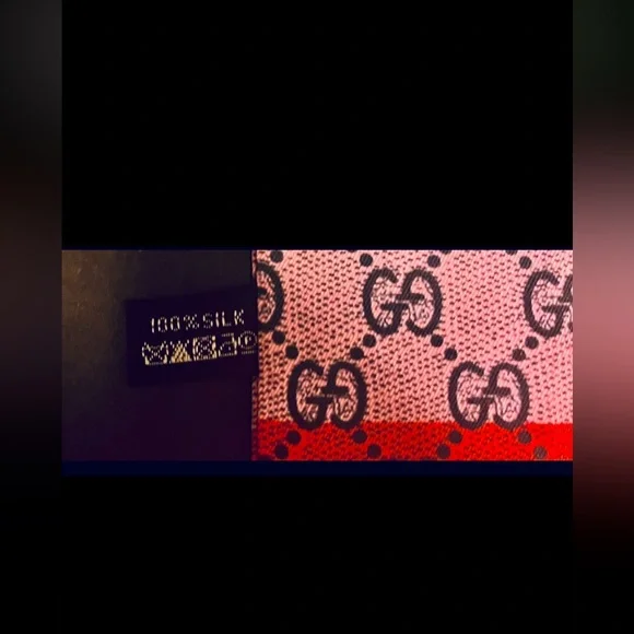 Designer Limited Edition Silk Multicolor Limited Edition Logo Scarf NWWT - Picture 9 of 9